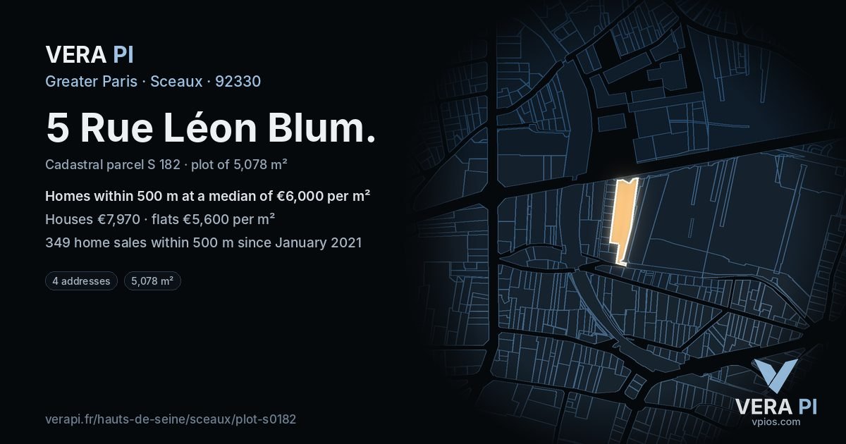 5 Rue Léon Blum, Sceaux at night – the plot lit, the parcels around coloured by the prices near them