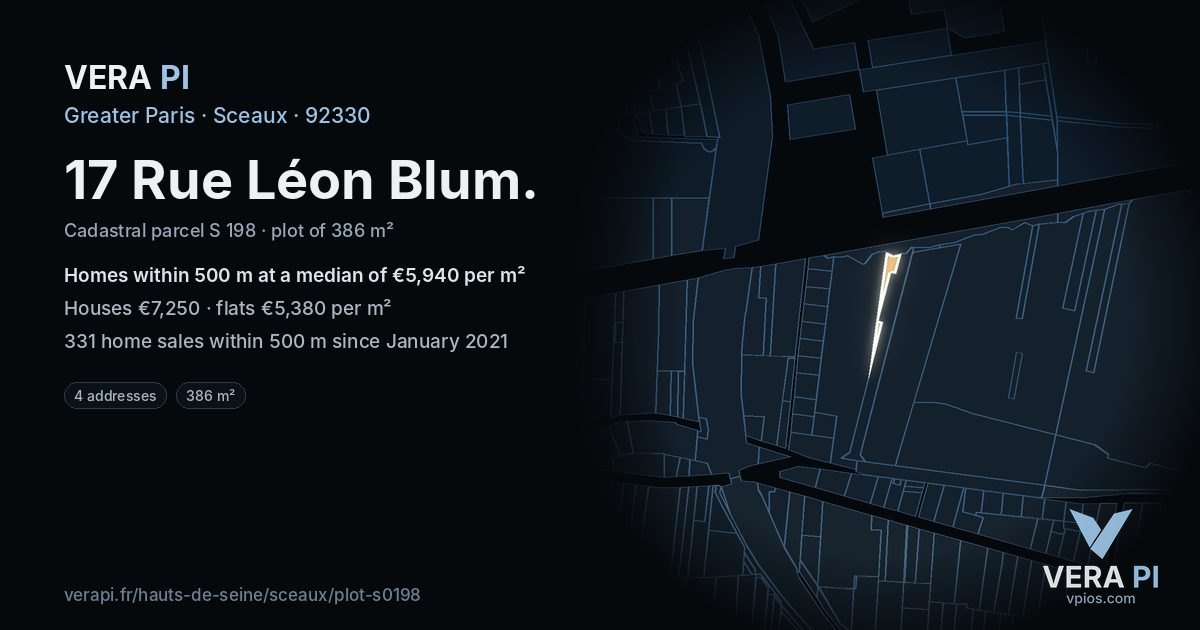 17 Rue Léon Blum, Sceaux at night – the plot lit, the parcels around coloured by the prices near them