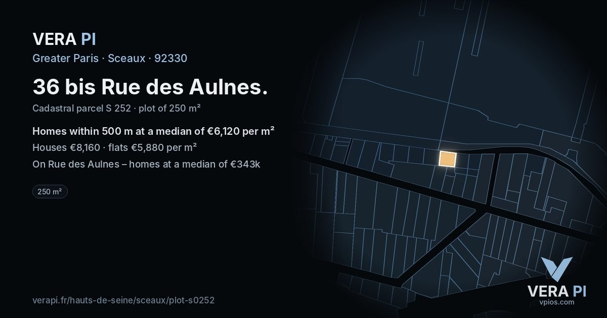 36 bis Rue des Aulnes, Sceaux at night – the plot lit, the parcels around coloured by the prices near them