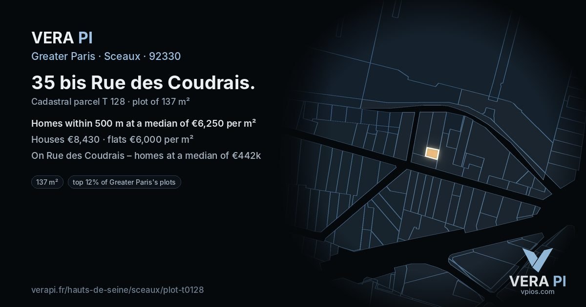 35 bis Rue des Coudrais, Sceaux at night – the plot lit, the parcels around coloured by the prices near them