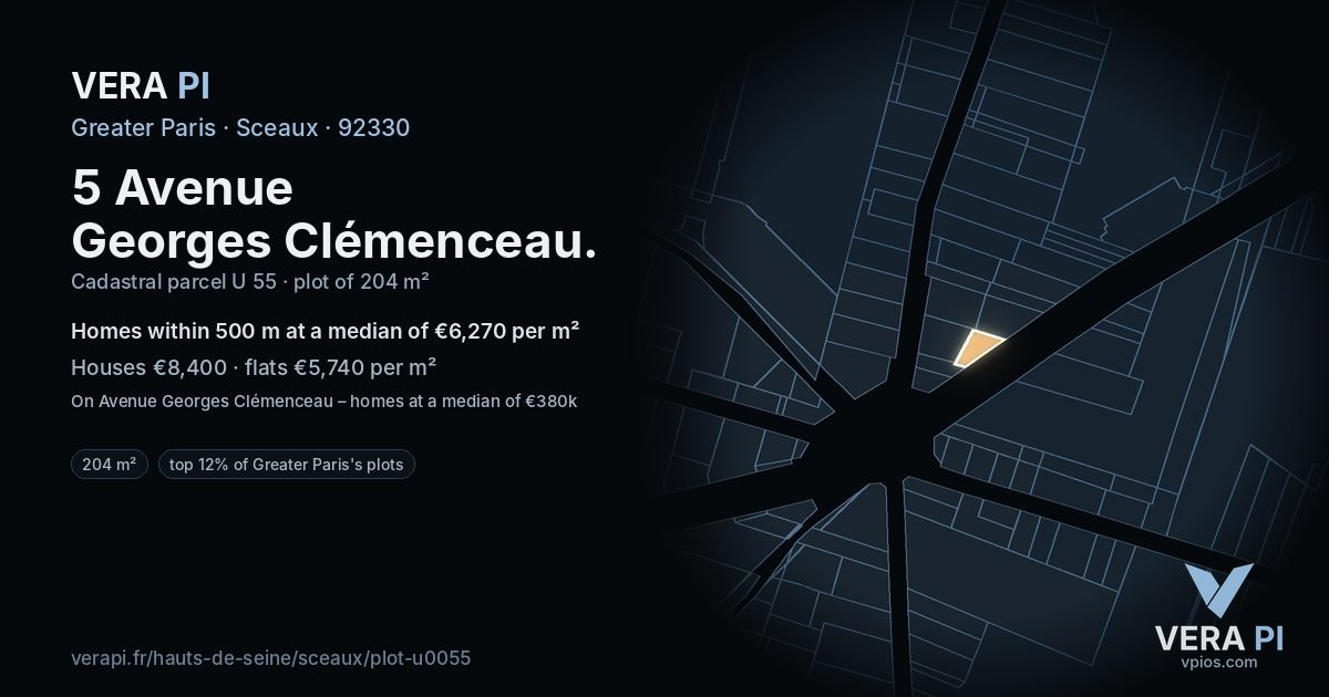 5 Avenue Georges Clémenceau, Sceaux at night – the plot lit, the parcels around coloured by the prices near them