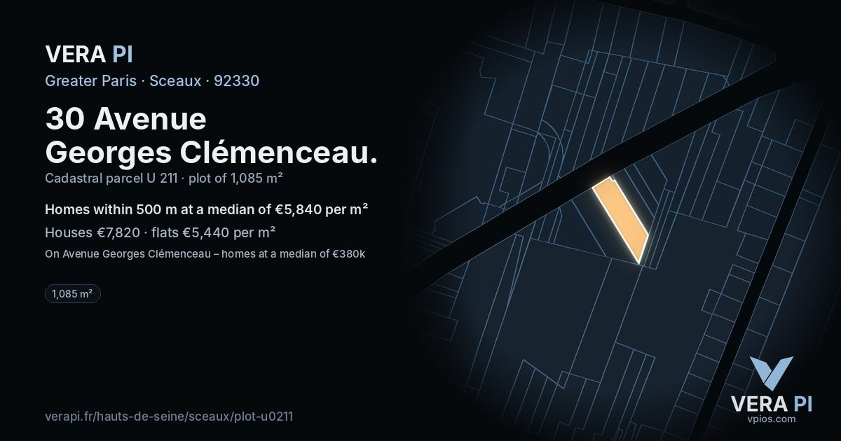 30 Avenue Georges Clémenceau, Sceaux at night – the plot lit, the parcels around coloured by the prices near them
