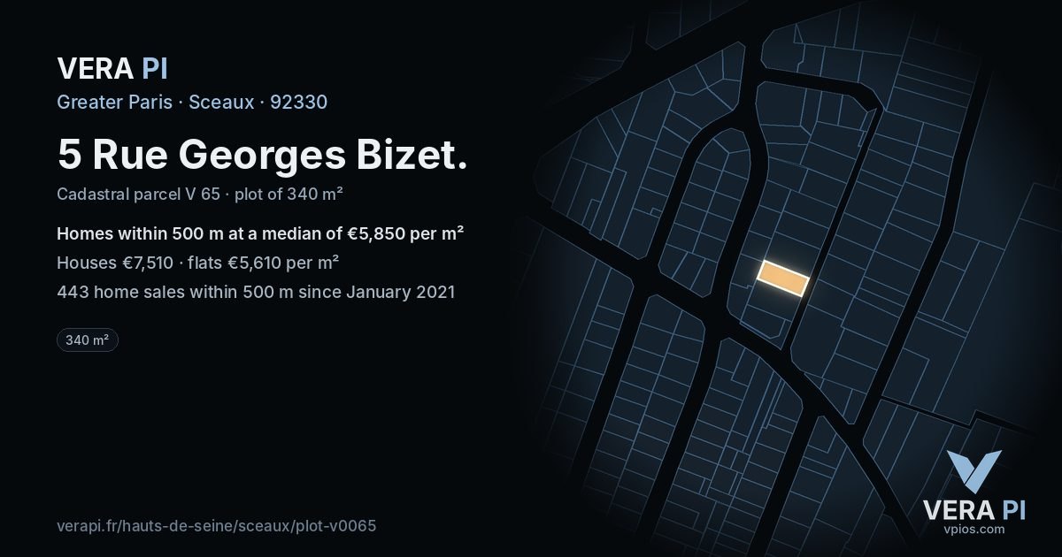 5 Rue Georges Bizet, Sceaux at night – the plot lit, the parcels around coloured by the prices near them