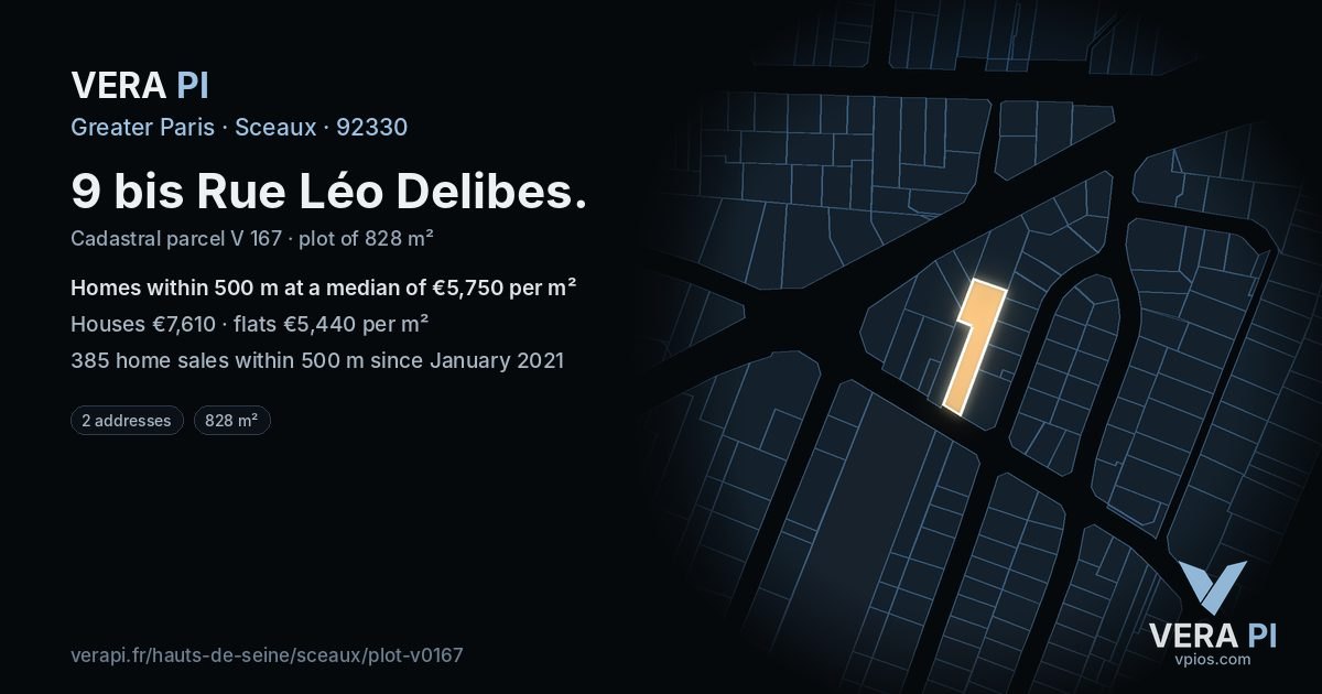 9 bis Rue Léo Delibes, Sceaux at night – the plot lit, the parcels around coloured by the prices near them