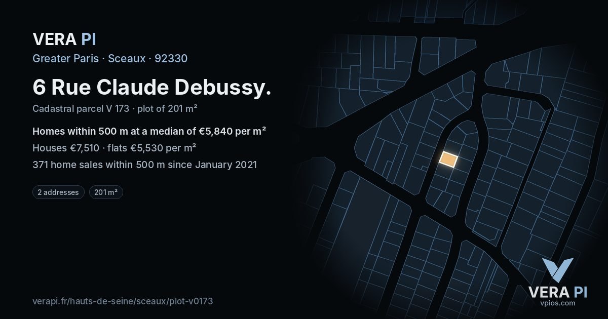 6 Rue Claude Debussy, Sceaux at night – the plot lit, the parcels around coloured by the prices near them