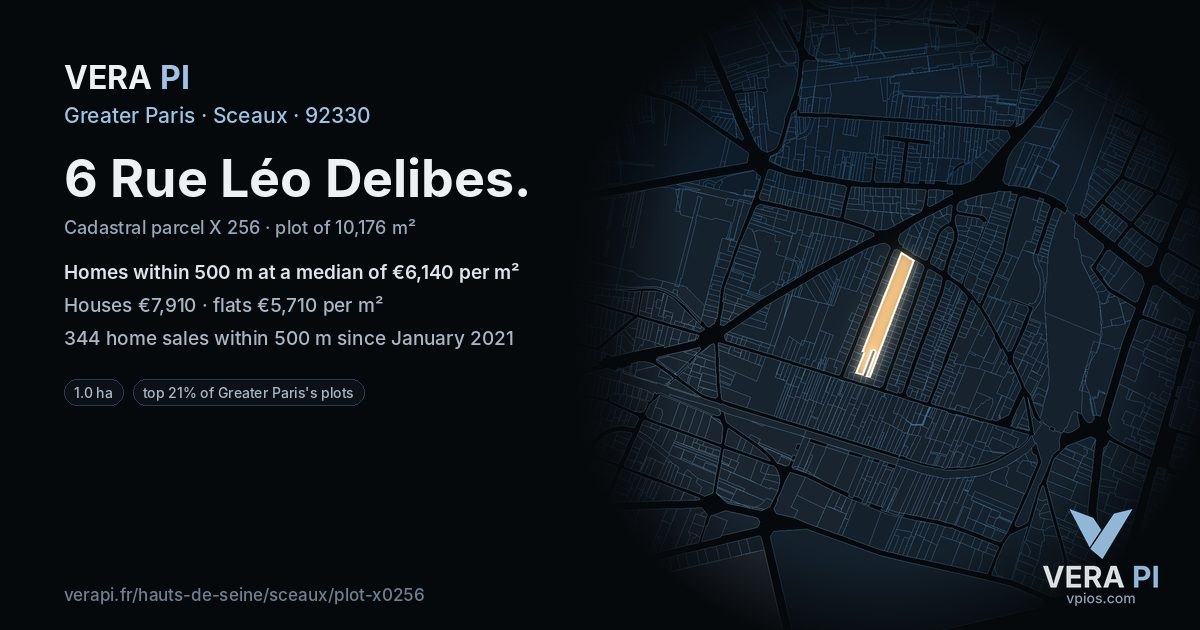 6 Rue Léo Delibes, Sceaux at night – the plot lit, the parcels around coloured by the prices near them