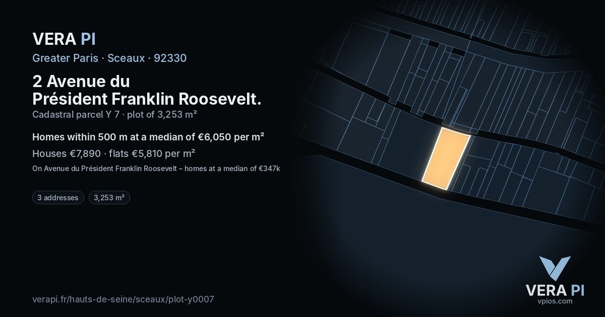 2 Avenue du Président Franklin Roosevelt, Sceaux at night – the plot lit, the parcels around coloured by the prices near them
