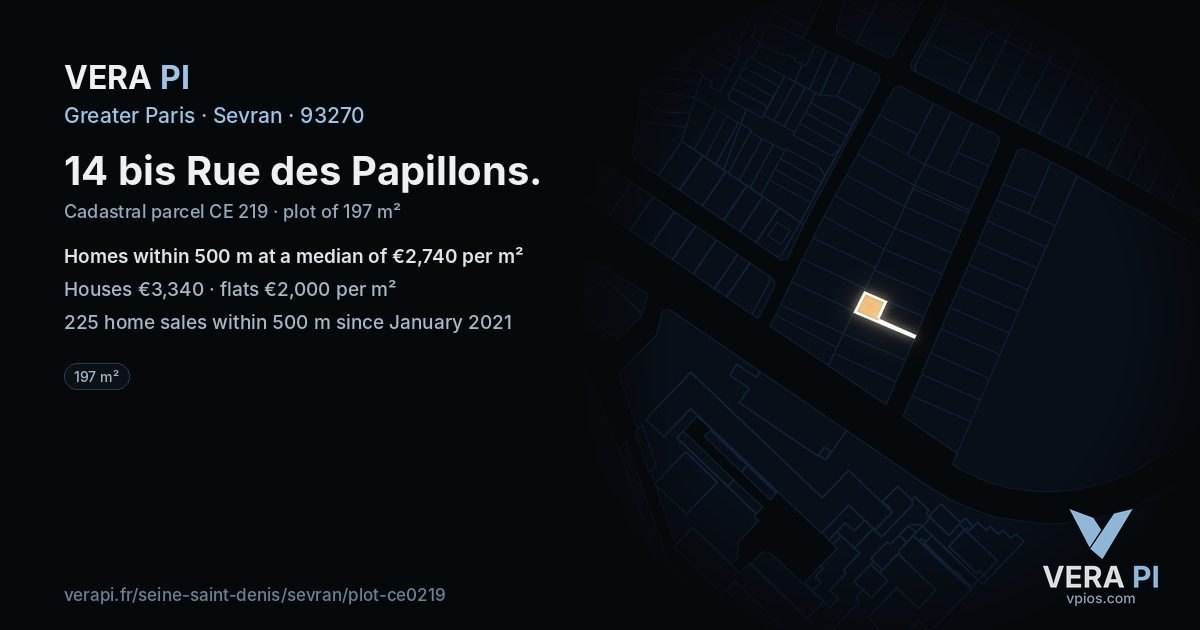14 bis Rue des Papillons, Sevran at night – the plot lit, the parcels around coloured by the prices near them