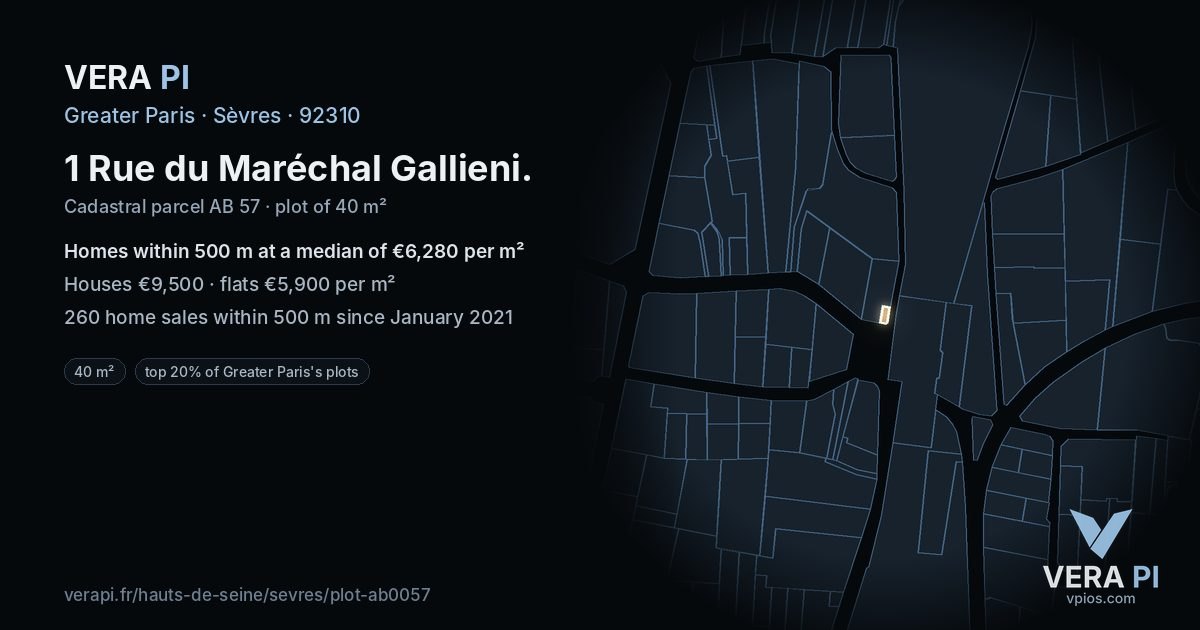 1 Rue du Maréchal Gallieni, Sèvres at night – the plot lit, the parcels around coloured by the prices near them