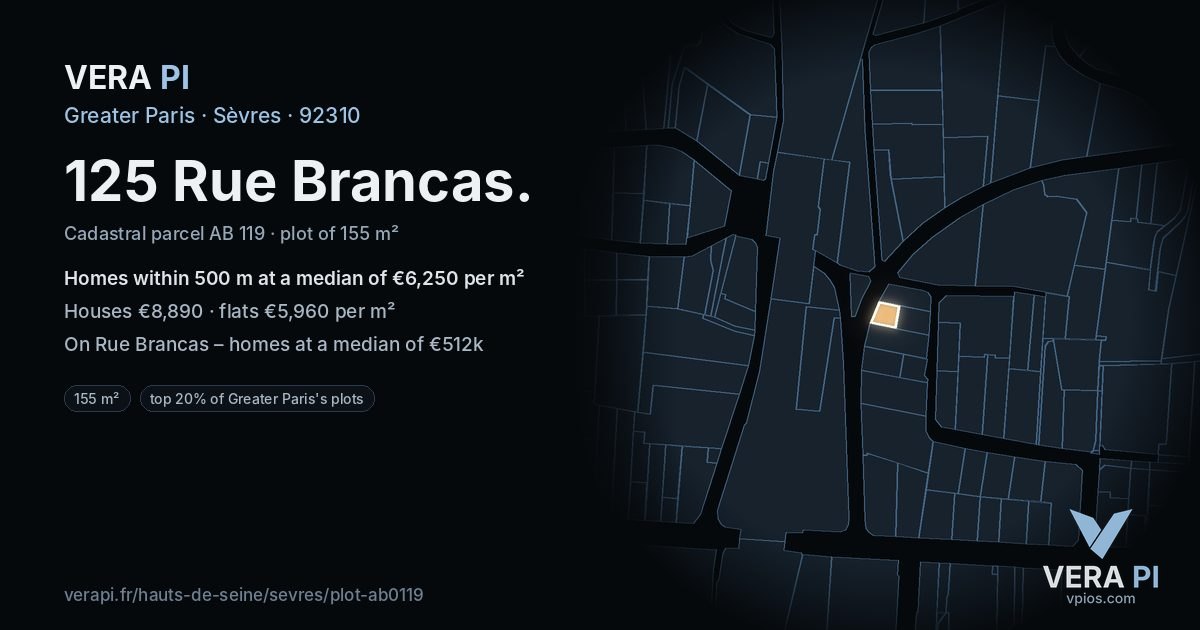 125 Rue Brancas, Sèvres at night – the plot lit, the parcels around coloured by the prices near them