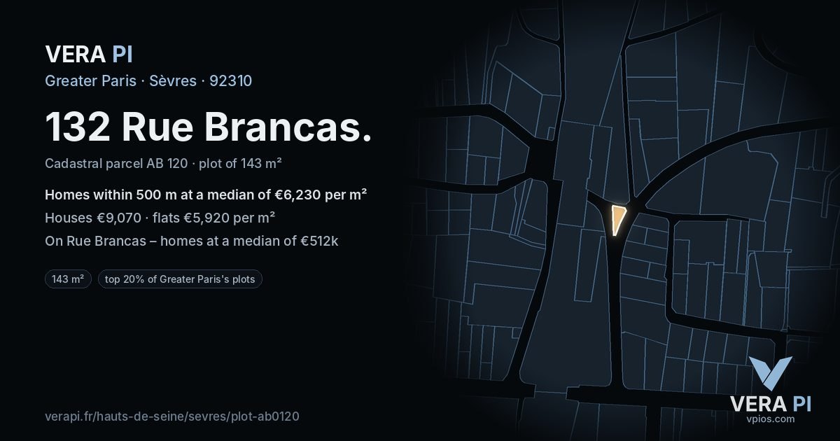 132 Rue Brancas, Sèvres at night – the plot lit, the parcels around coloured by the prices near them