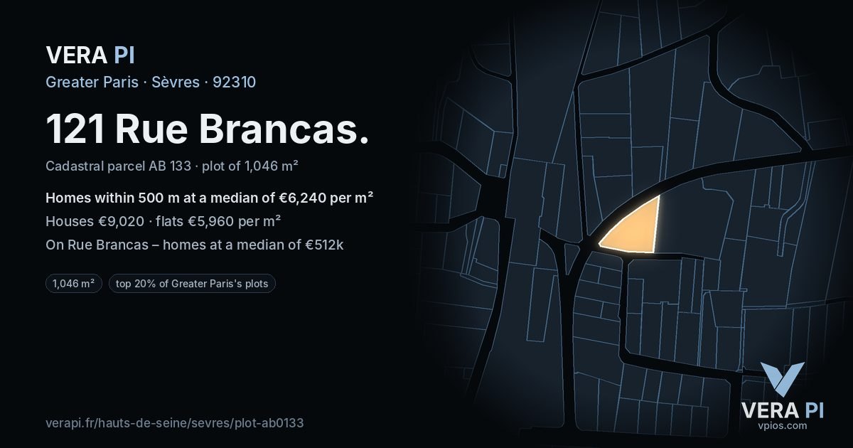 121 Rue Brancas, Sèvres at night – the plot lit, the parcels around coloured by the prices near them
