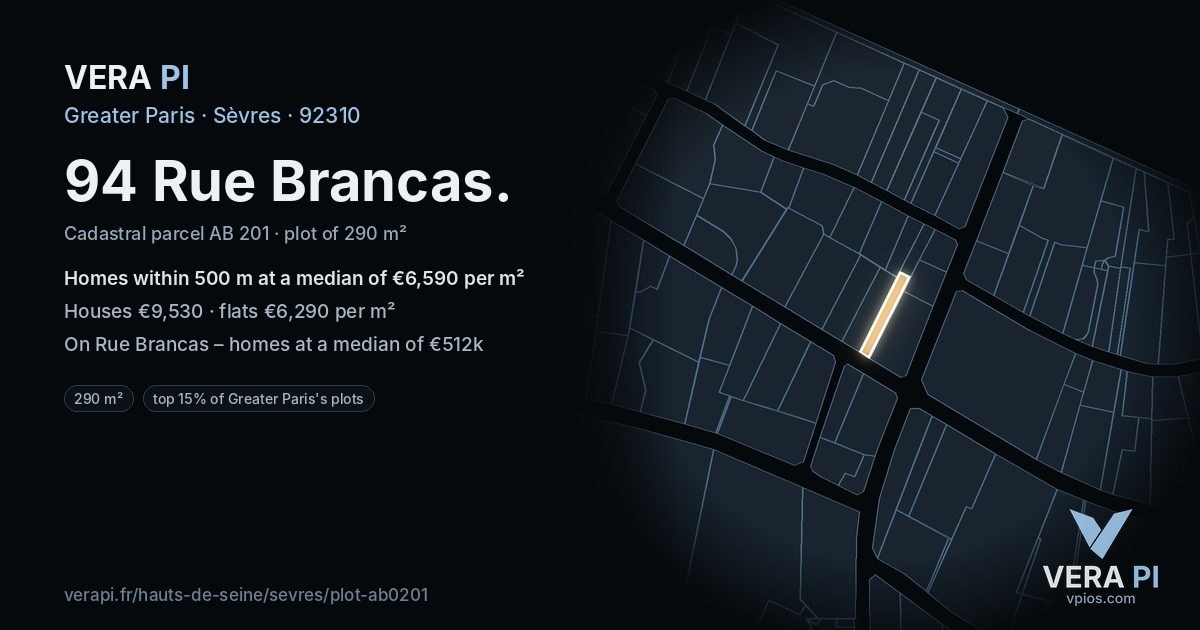 94 Rue Brancas, Sèvres at night – the plot lit, the parcels around coloured by the prices near them