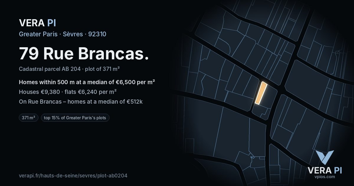 79 Rue Brancas, Sèvres at night – the plot lit, the parcels around coloured by the prices near them