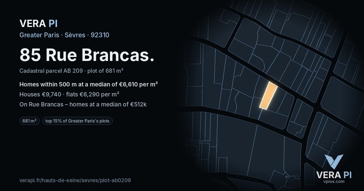 85 Rue Brancas, Sèvres at night – the plot lit, the parcels around coloured by the prices near them