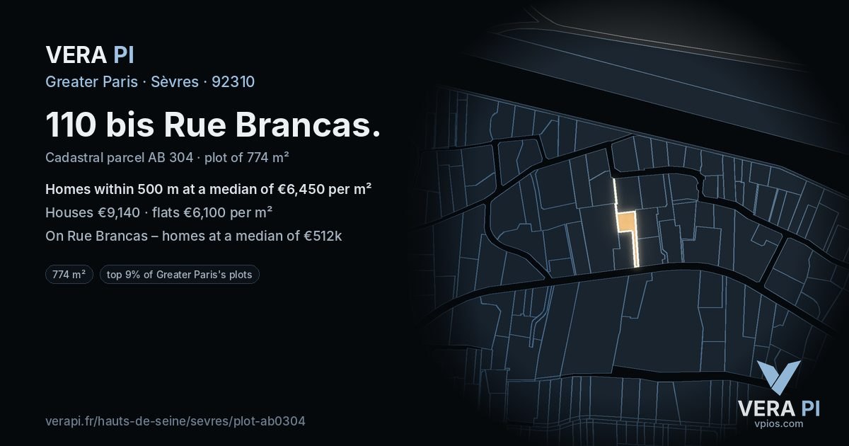 110 bis Rue Brancas, Sèvres at night – the plot lit, the parcels around coloured by the prices near them