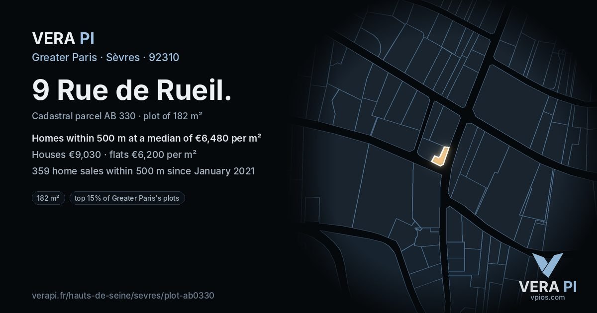 9 Rue de Rueil, Sèvres at night – the plot lit, the parcels around coloured by the prices near them