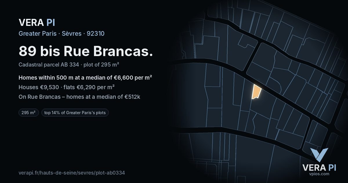 89 bis Rue Brancas, Sèvres at night – the plot lit, the parcels around coloured by the prices near them
