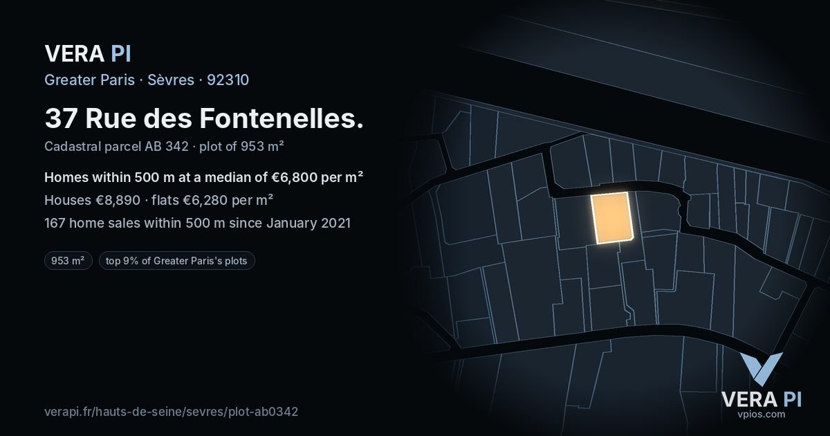 37 Rue des Fontenelles, Sèvres at night – the plot lit, the parcels around coloured by the prices near them