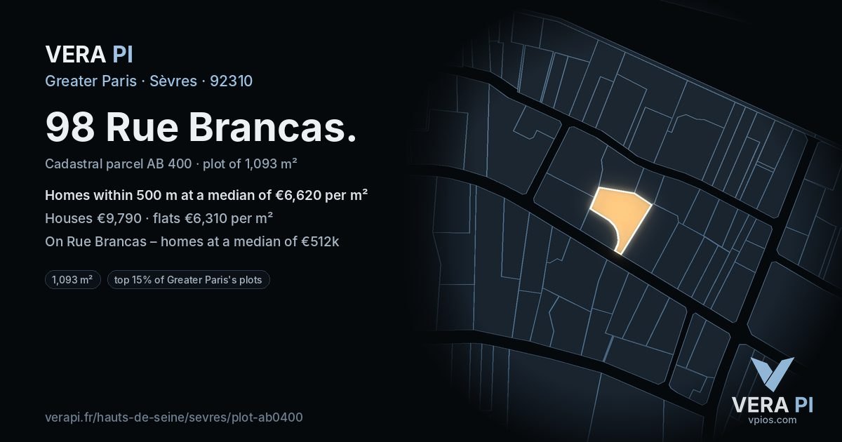 98 Rue Brancas, Sèvres at night – the plot lit, the parcels around coloured by the prices near them