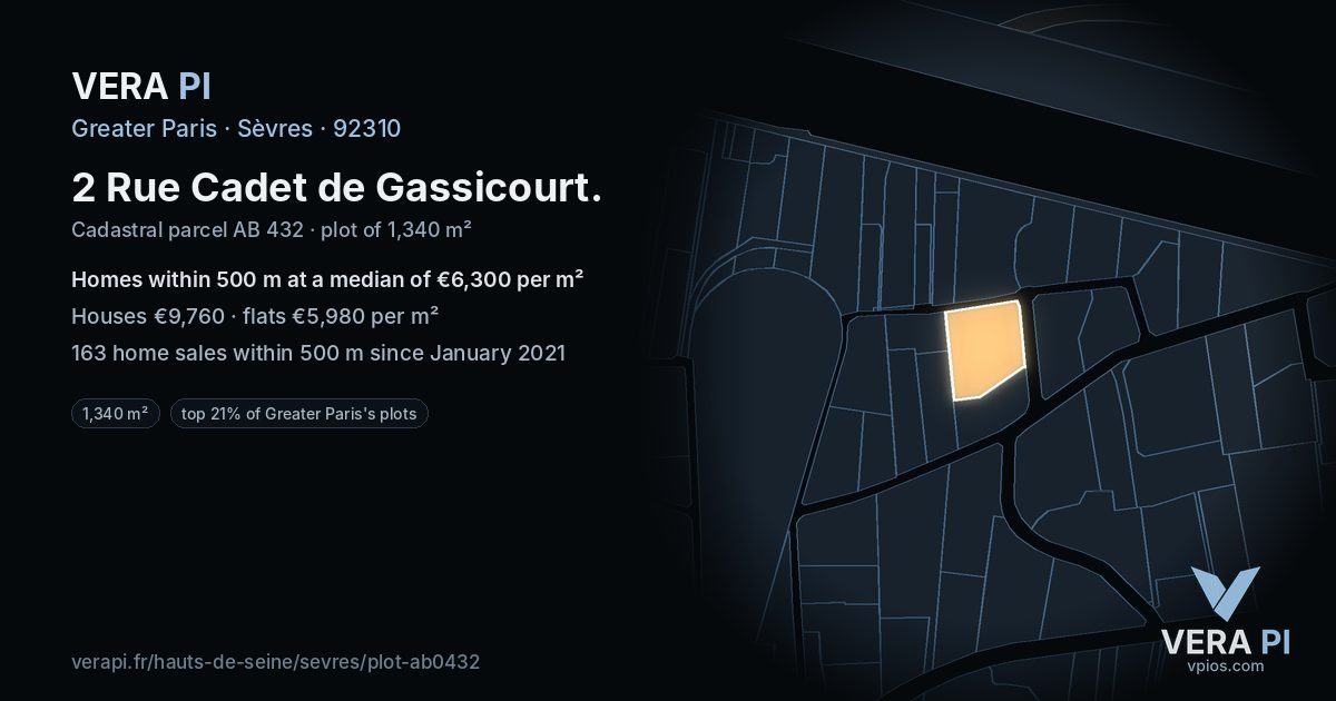 2 Rue Cadet de Gassicourt, Sèvres at night – the plot lit, the parcels around coloured by the prices near them
