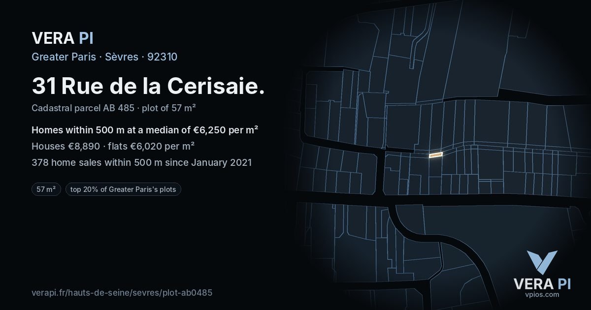 31 Rue de la Cerisaie, Sèvres at night – the plot lit, the parcels around coloured by the prices near them