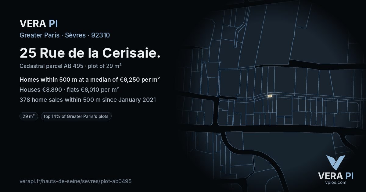25 Rue de la Cerisaie, Sèvres at night – the plot lit, the parcels around coloured by the prices near them