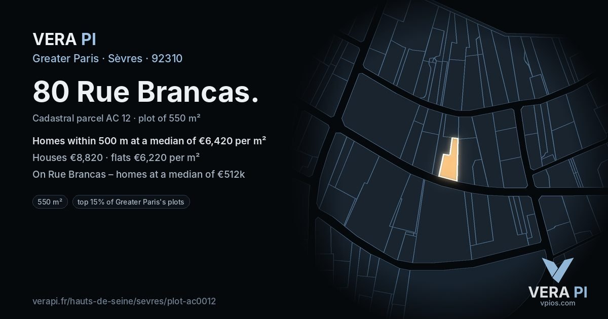 80 Rue Brancas, Sèvres at night – the plot lit, the parcels around coloured by the prices near them