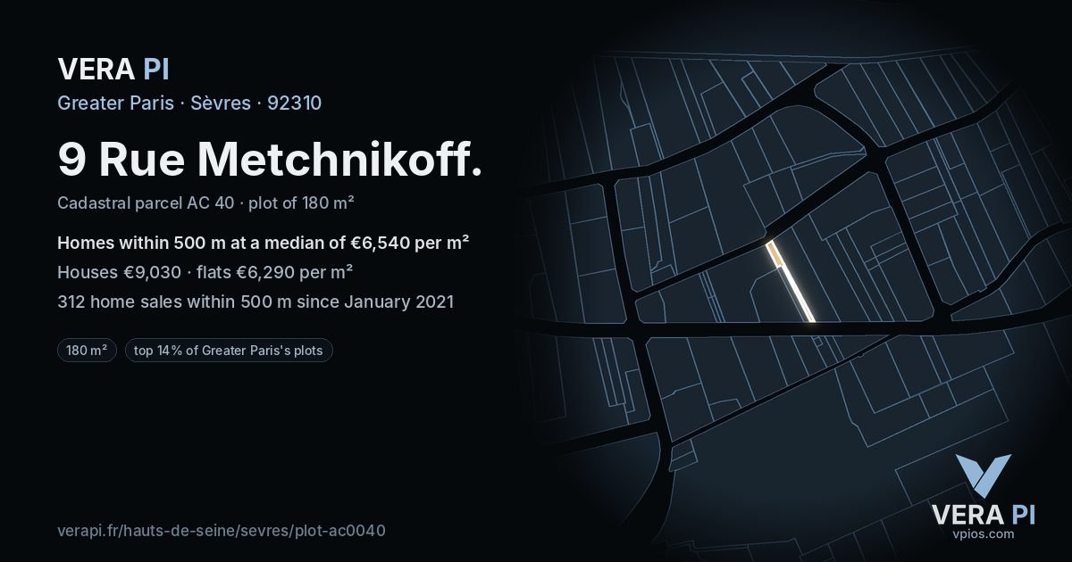 9 Rue Metchnikoff, Sèvres at night – the plot lit, the parcels around coloured by the prices near them