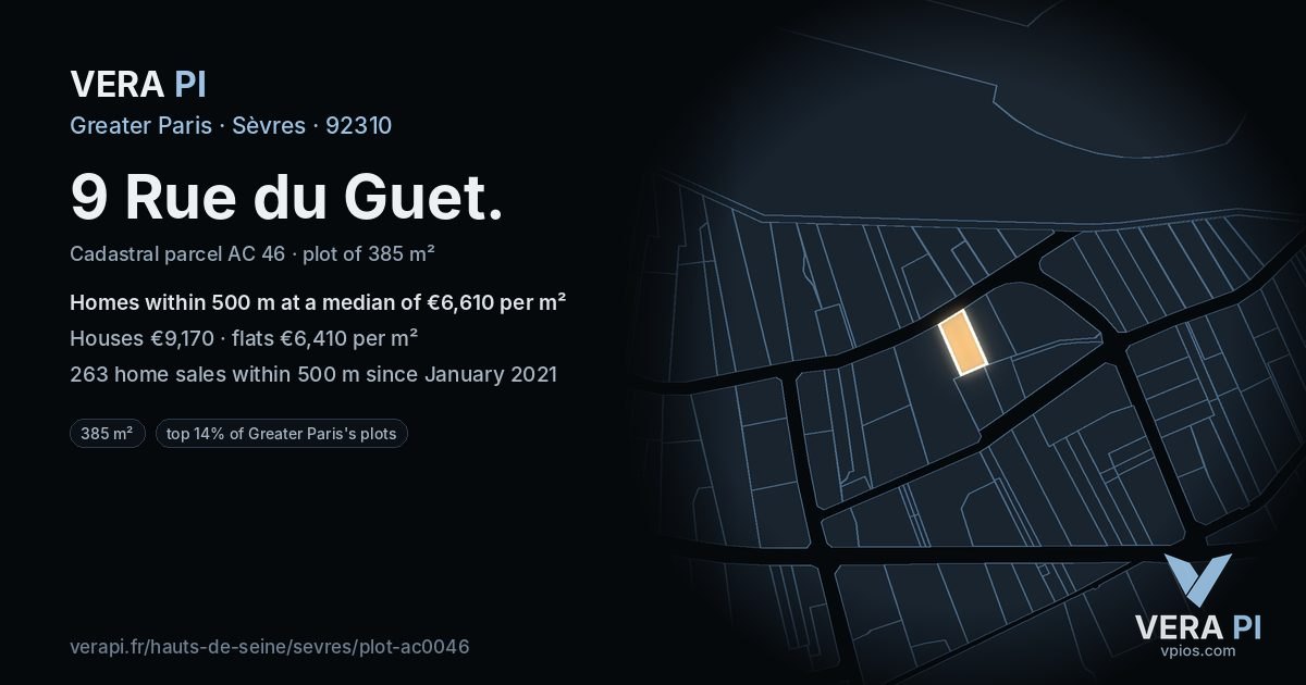 9 Rue du Guet, Sèvres at night – the plot lit, the parcels around coloured by the prices near them