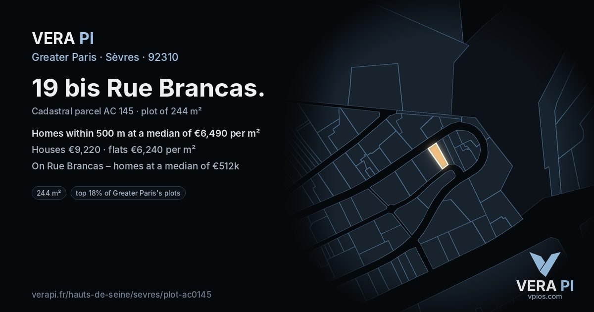 19 bis Rue Brancas, Sèvres at night – the plot lit, the parcels around coloured by the prices near them