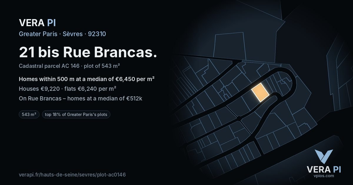 21 bis Rue Brancas, Sèvres at night – the plot lit, the parcels around coloured by the prices near them