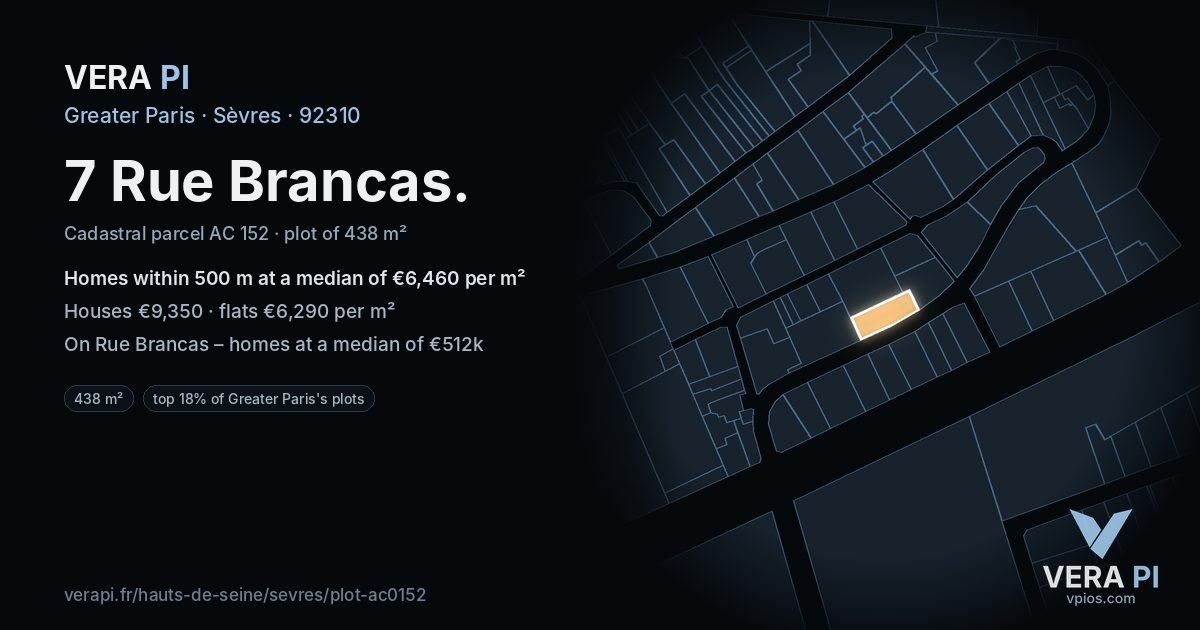 7 Rue Brancas, Sèvres at night – the plot lit, the parcels around coloured by the prices near them