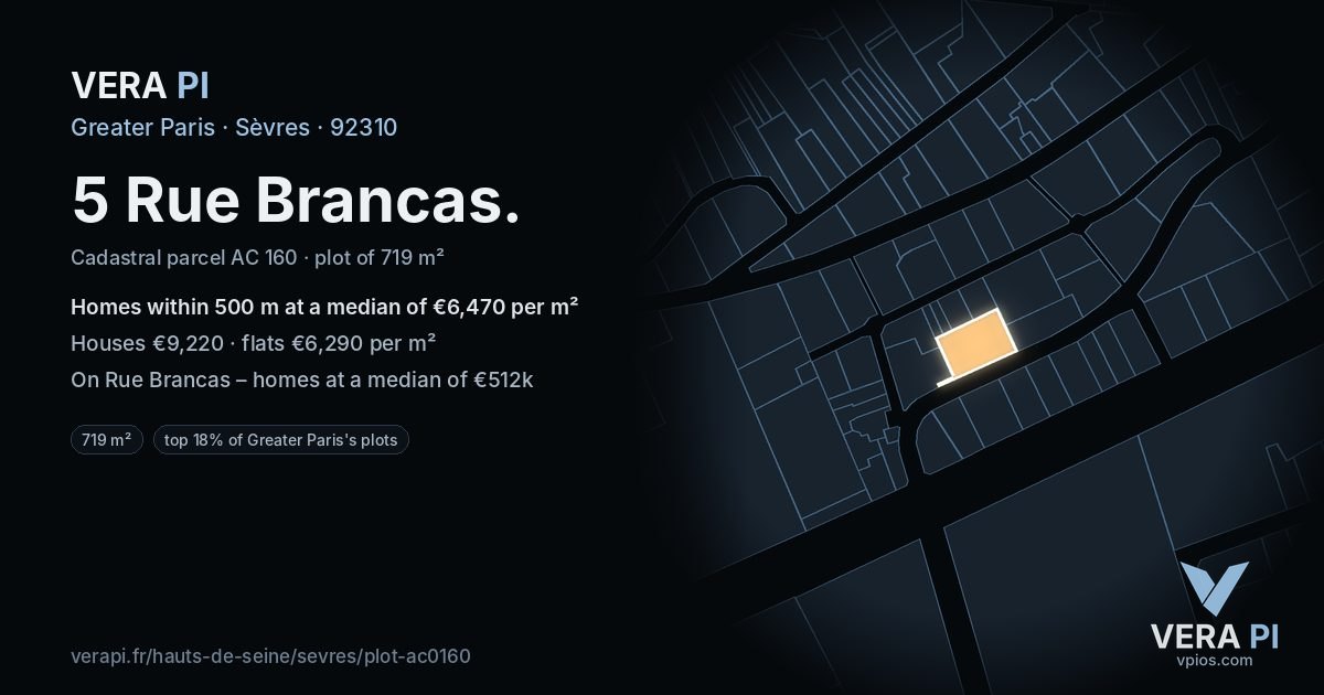 5 Rue Brancas, Sèvres at night – the plot lit, the parcels around coloured by the prices near them