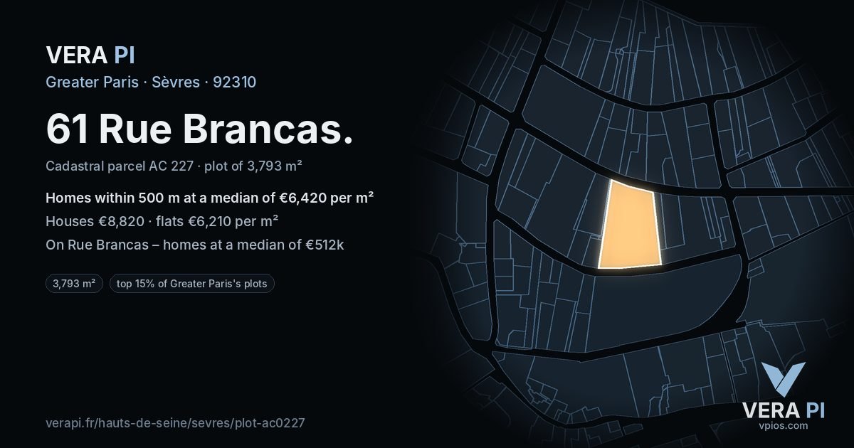 61 Rue Brancas, Sèvres at night – the plot lit, the parcels around coloured by the prices near them