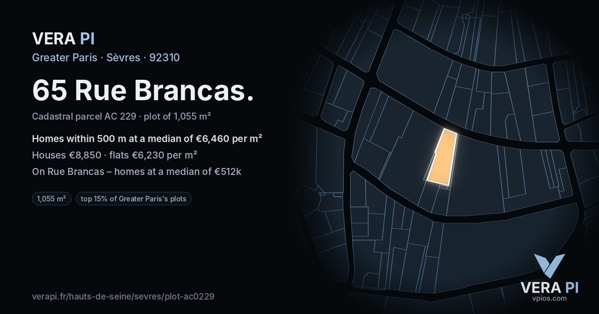 65 Rue Brancas, Sèvres at night – the plot lit, the parcels around coloured by the prices near them