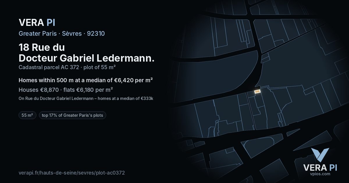 18 Rue du Docteur Gabriel Ledermann, Sèvres at night – the plot lit, the parcels around coloured by the prices near them