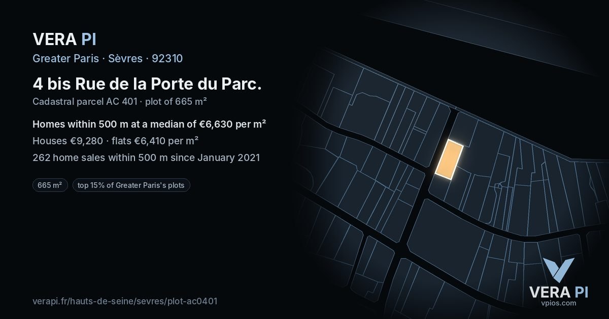 4 bis Rue de la Porte du Parc, Sèvres at night – the plot lit, the parcels around coloured by the prices near them