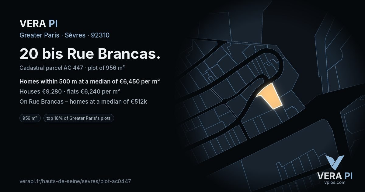 20 bis Rue Brancas, Sèvres at night – the plot lit, the parcels around coloured by the prices near them