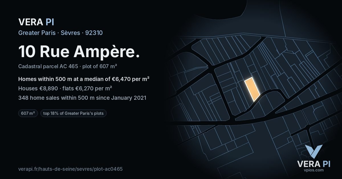 10 Rue Ampère, Sèvres at night – the plot lit, the parcels around coloured by the prices near them