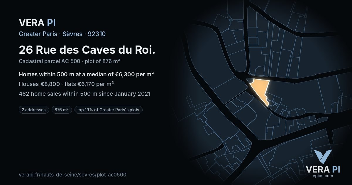 26 Rue des Caves du Roi, Sèvres at night – the plot lit, the parcels around coloured by the prices near them