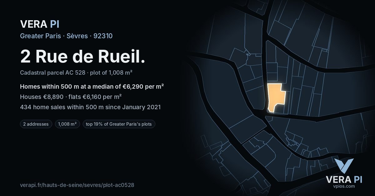 2 Rue de Rueil, Sèvres at night – the plot lit, the parcels around coloured by the prices near them