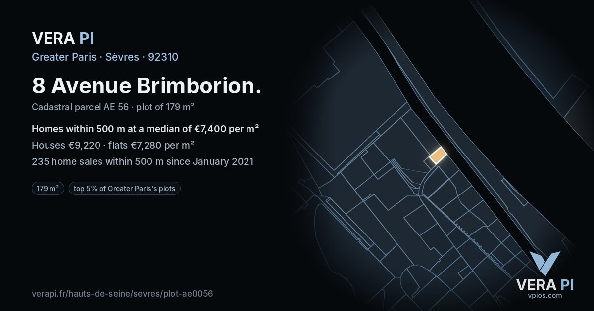 8 Avenue Brimborion, Sèvres at night – the plot lit, the parcels around coloured by the prices near them