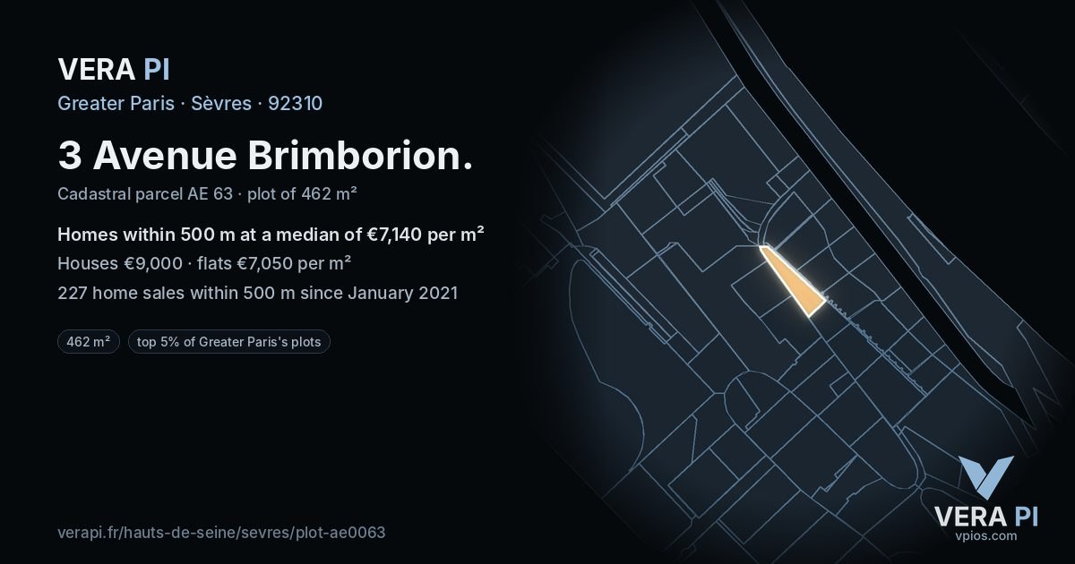 3 Avenue Brimborion, Sèvres at night – the plot lit, the parcels around coloured by the prices near them
