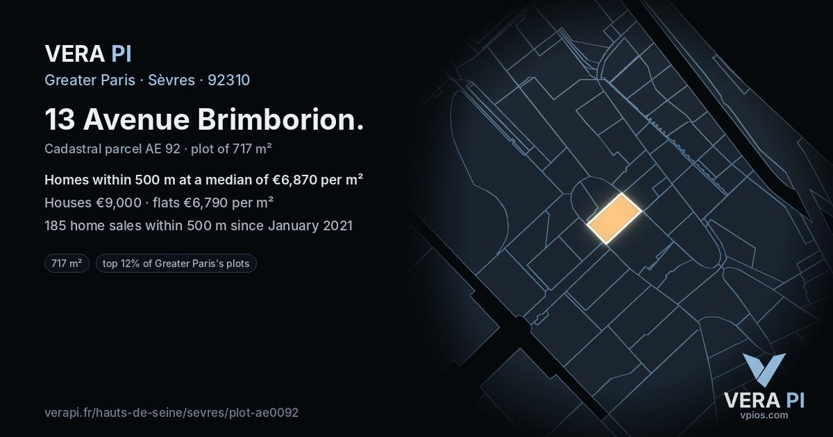 13 Avenue Brimborion, Sèvres at night – the plot lit, the parcels around coloured by the prices near them