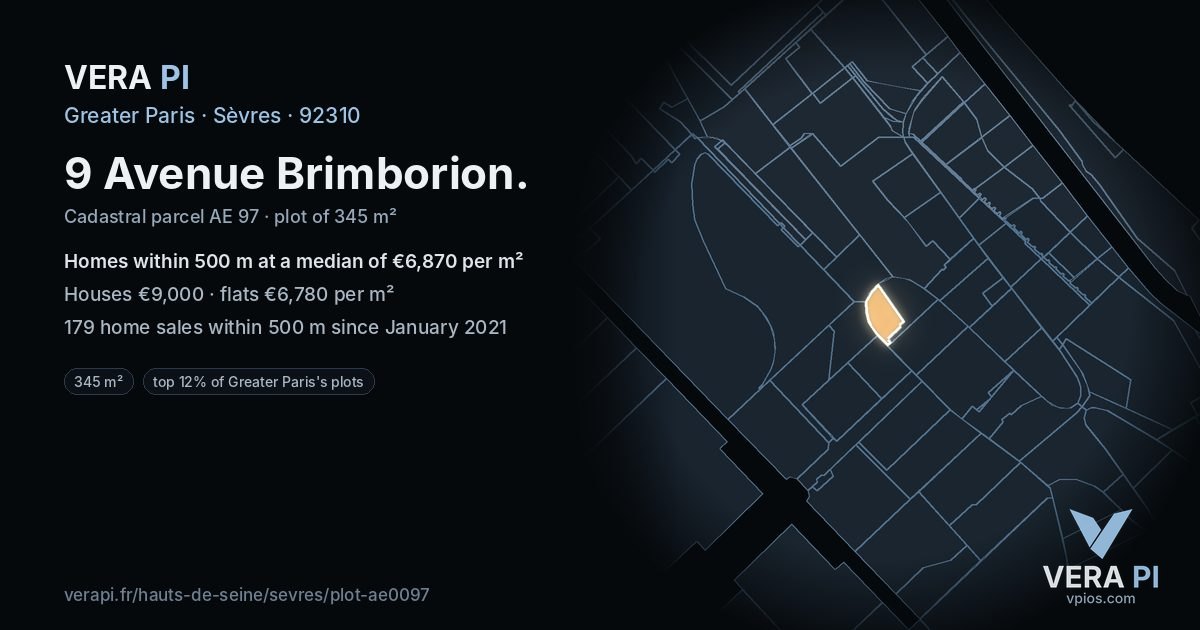 9 Avenue Brimborion, Sèvres at night – the plot lit, the parcels around coloured by the prices near them