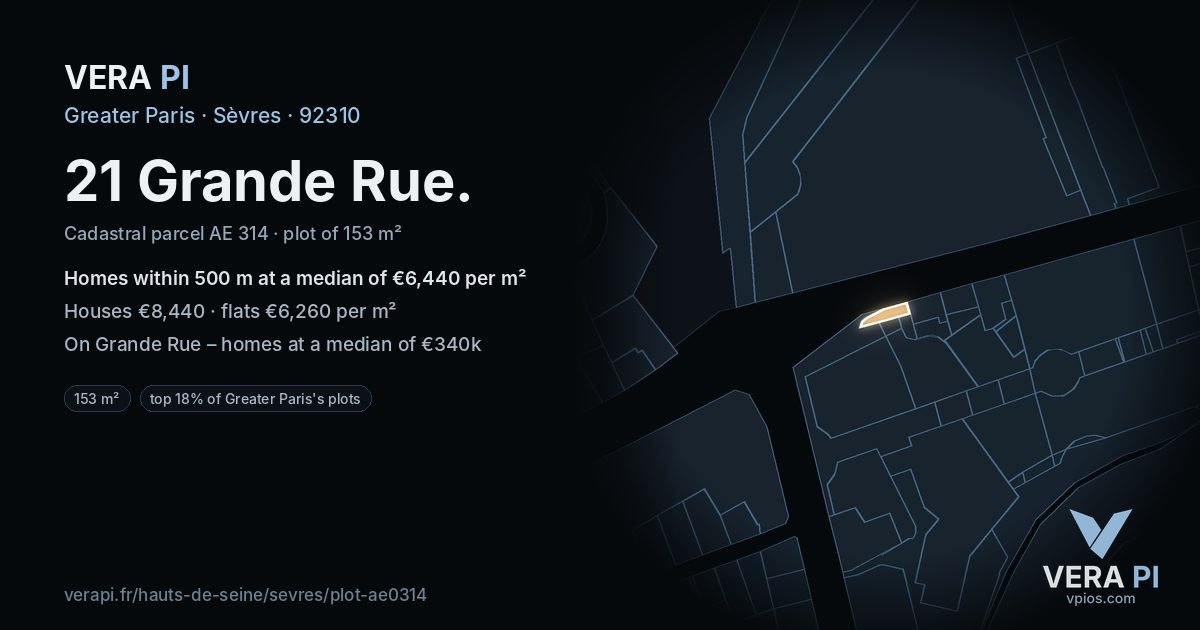 21 Grande Rue, Sèvres at night – the plot lit, the parcels around coloured by the prices near them