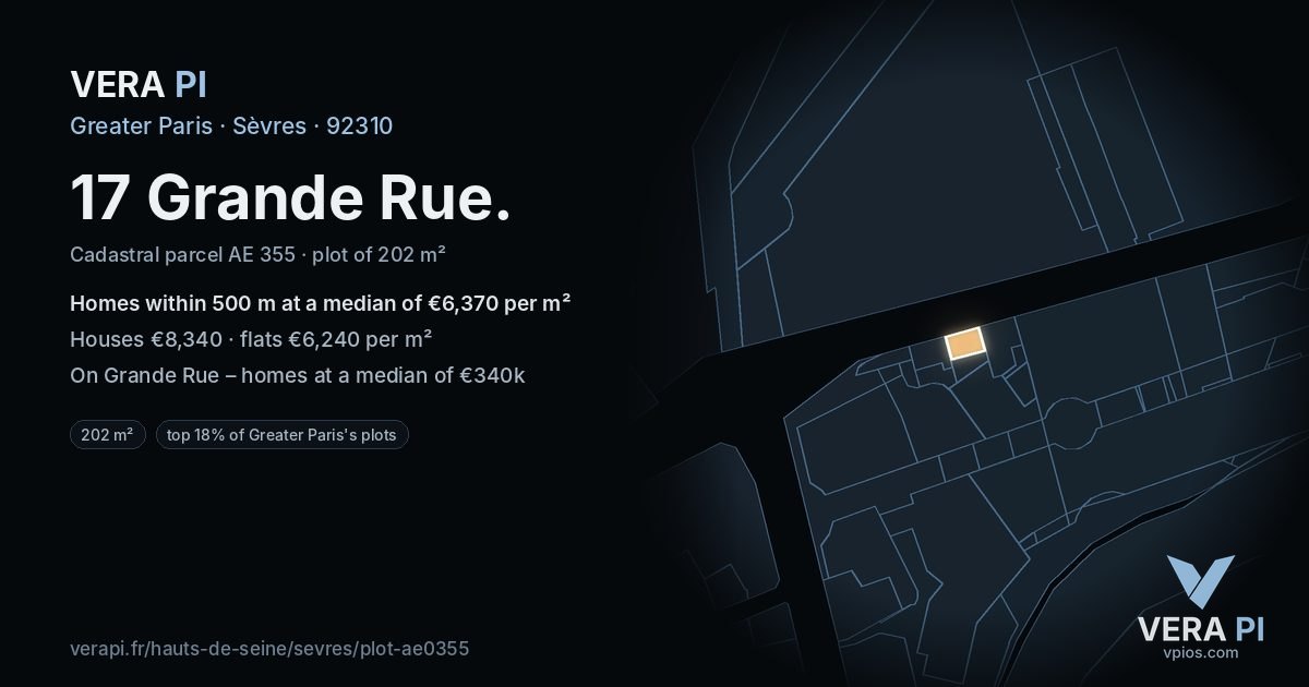 17 Grande Rue, Sèvres at night – the plot lit, the parcels around coloured by the prices near them