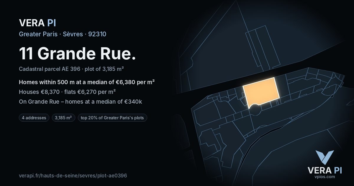 11 Grande Rue, Sèvres at night – the plot lit, the parcels around coloured by the prices near them