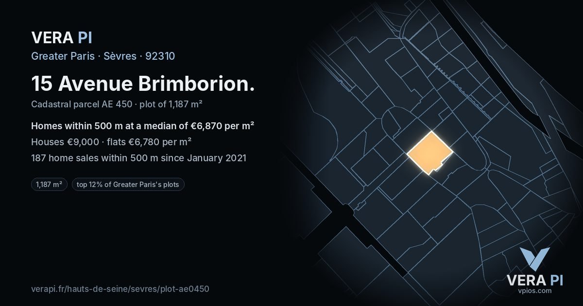 15 Avenue Brimborion, Sèvres at night – the plot lit, the parcels around coloured by the prices near them